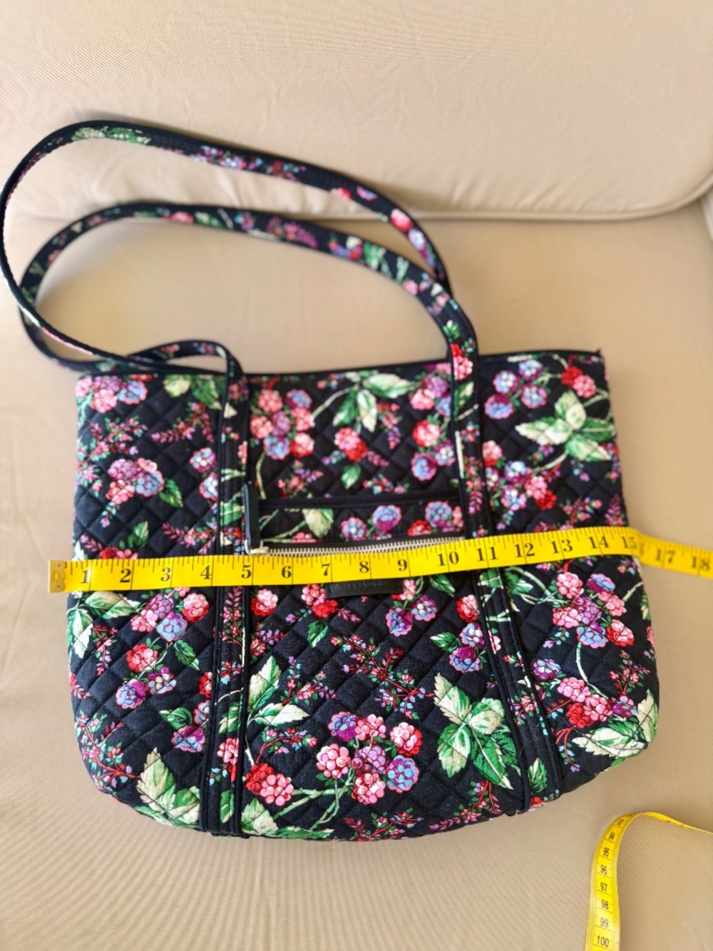 Vera Bradley Winter Berry Tote Bag, Vintage/Retired - Picture 12 of 14